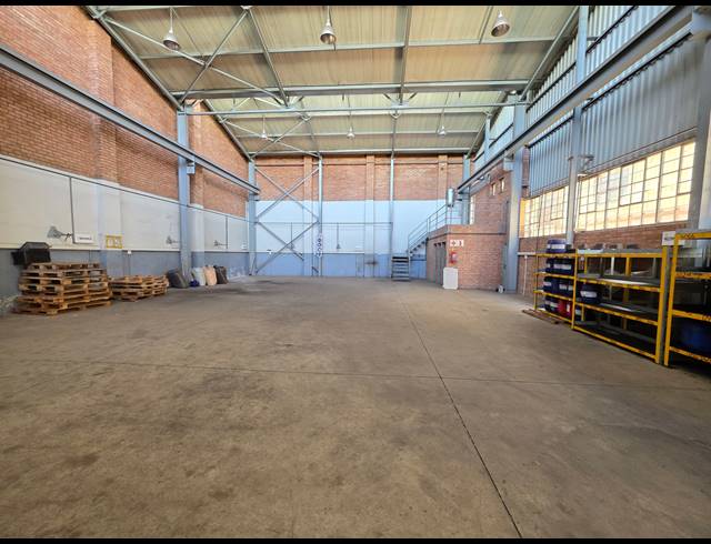 435M² WAREHOUSE FOR SALE IN BOOYSENS RESERVE